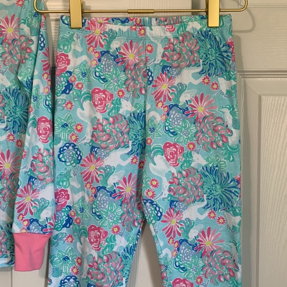 Pottery Barn Kids X Lilly Pulitzer Unicorn Pajama Set - Picture 4 of 8